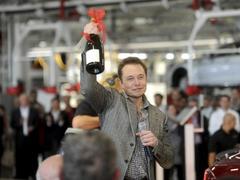 ELON MUSK: The Incredible Life Of America's Greatest Innovator